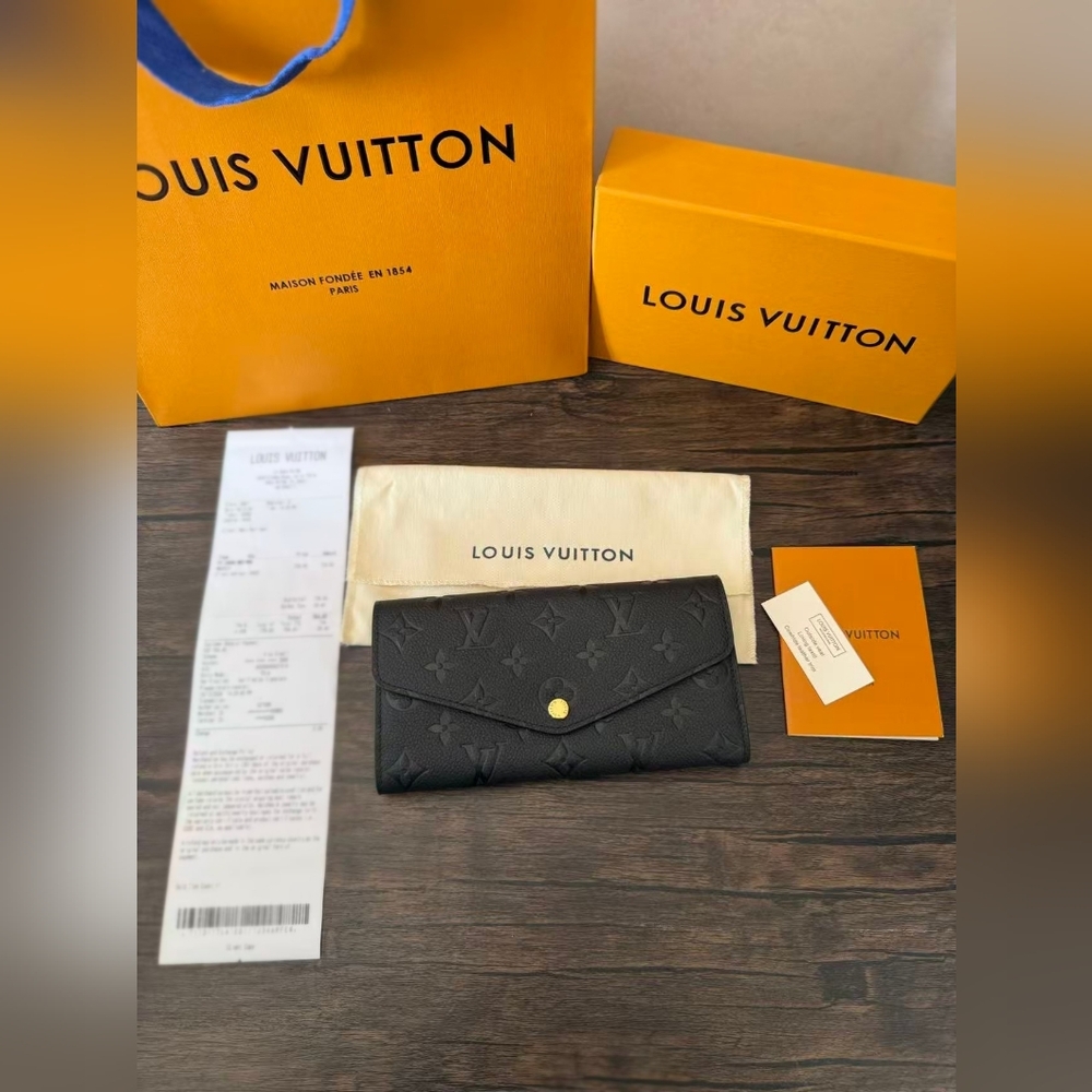 Louis Vuitton Black Monogram Sarah Wallet - Picture 6 of 14